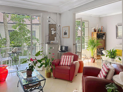 Appartement - 136 m² - 6 pièces