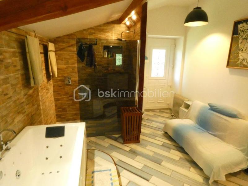 Maison ancienne - 206 m² - 6 pièces