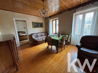 Maison - 268 m² - 9 pièces