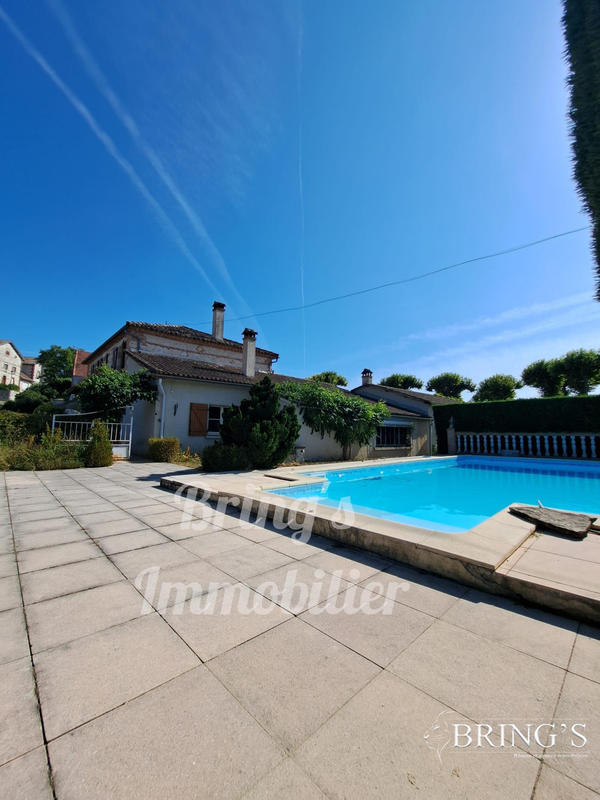 Maison - 117 m² - 8 pièces