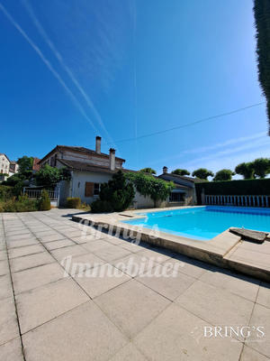 Maison - 117 m² - 8 pièces