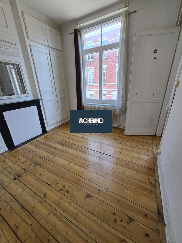 Maison - 92 m² - 6 pièces