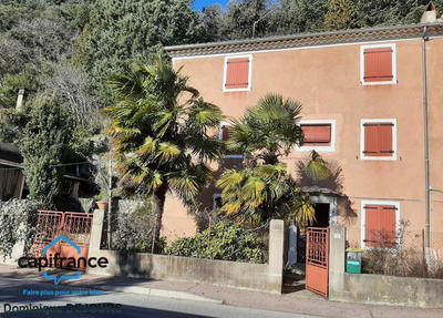 Maison - 138 m² - 7 pièces