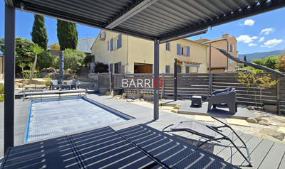 Villa - 170 m² - 7 pièces