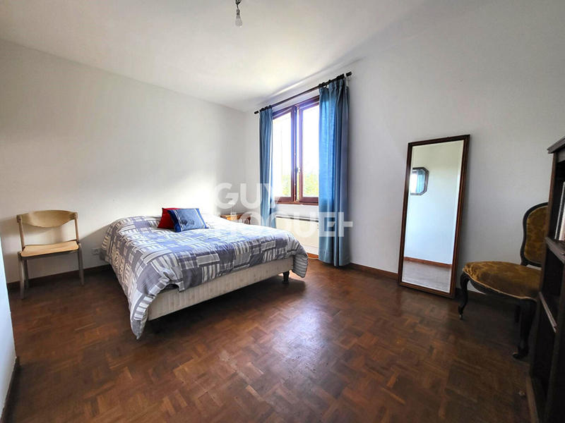 Maison - 167 m² - 8 pièces