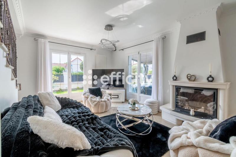 Pavillon - 140 m² - 7 pièces