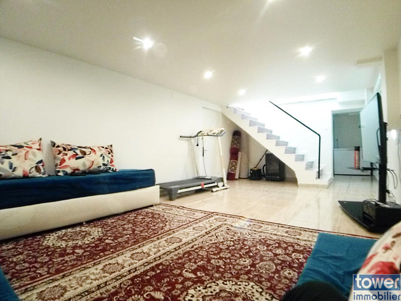 Maison - 220 m² - 7 pièces