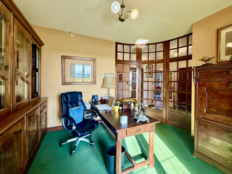 Maison - 205 m² - 8 pièces