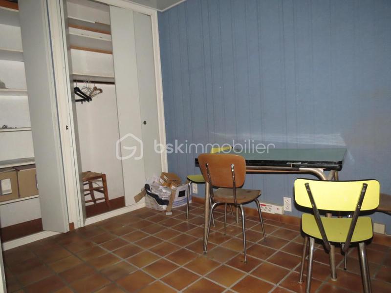 Maison - 380 m² - 5 pièces