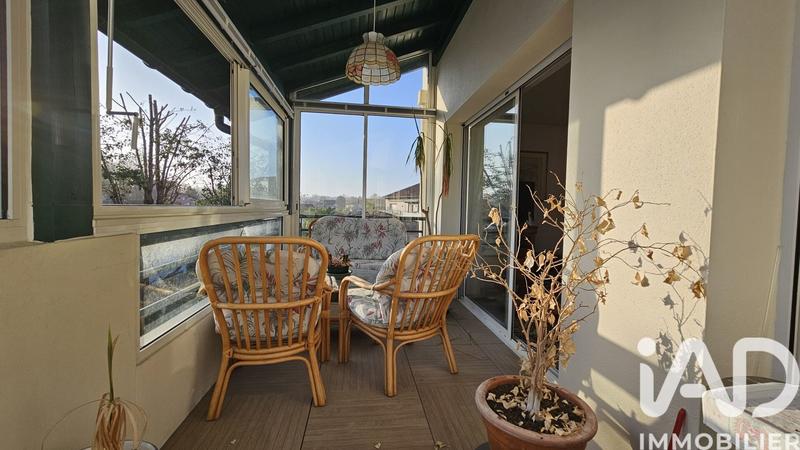 Appartement - 98 m² - 4 pièces