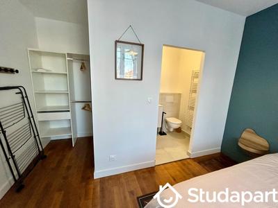 Chambre - 13 m² - 1 pièce