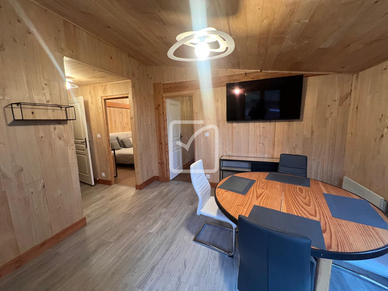 Maison - 170 m² - 12 pièces