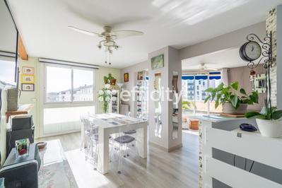 Appartement - 102 m² - 5 pièces