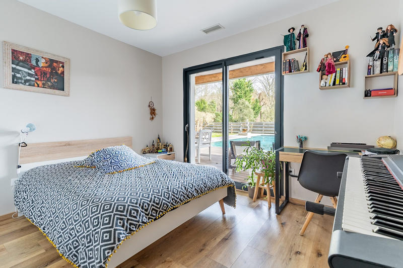 Maison - 198 m² - 7 pièces