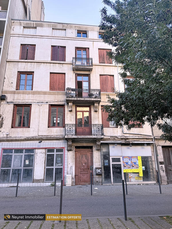 Duplex - 153 m² - 6 pièces