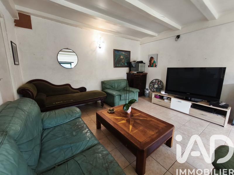 Maison - 240 m² - 6 pièces