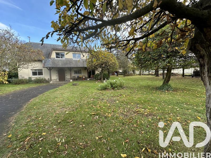 Maison - 268 m² - 9 pièces