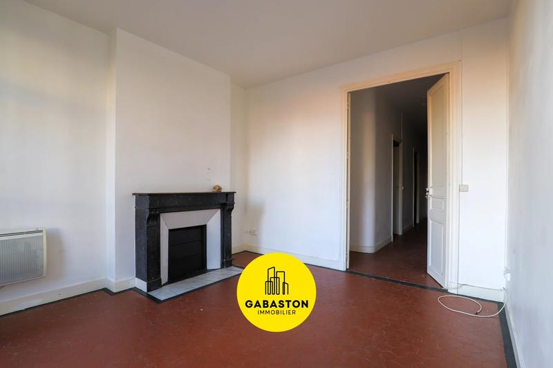 Appartement - 93 m² - 5 pièces