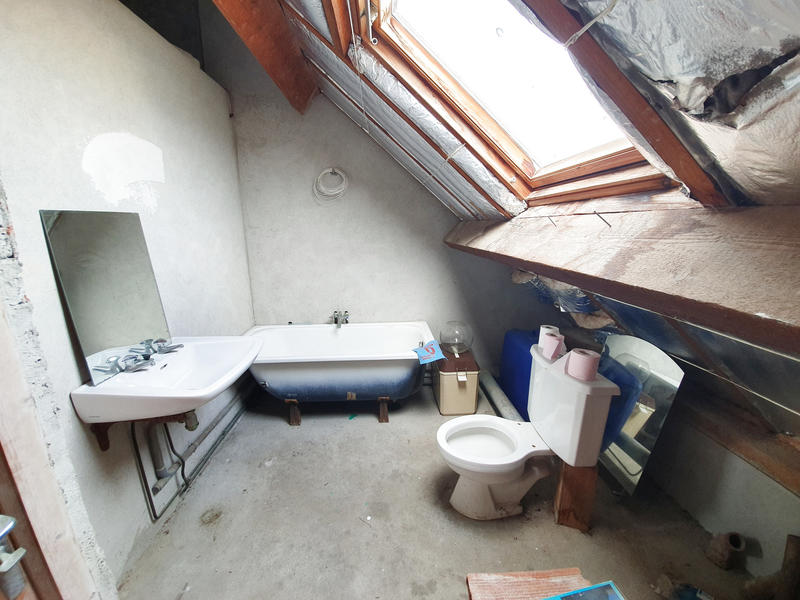 Maison - 85 m² - 5 pièces