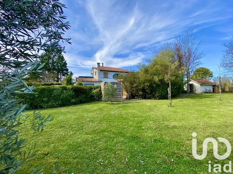 Maison - 209 m² - 7 pièces