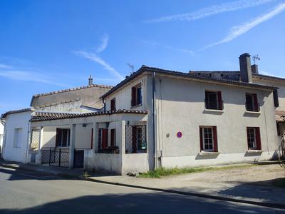 Maison - 217 m² - 9 pièces