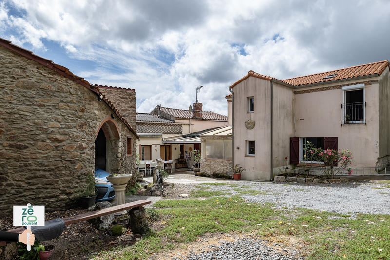 Maison - 174 m² - 6 pièces