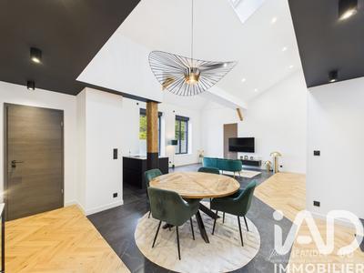 Loft - 111 m² - 5 pièces