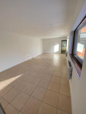 Maison - 219 m² - 10 pièces