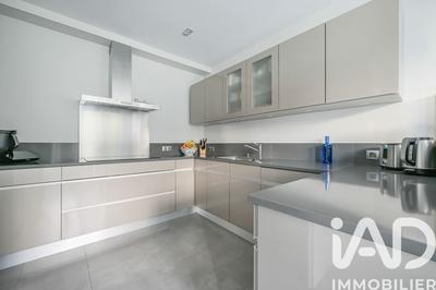 Maison - 162 m² - 7 pièces