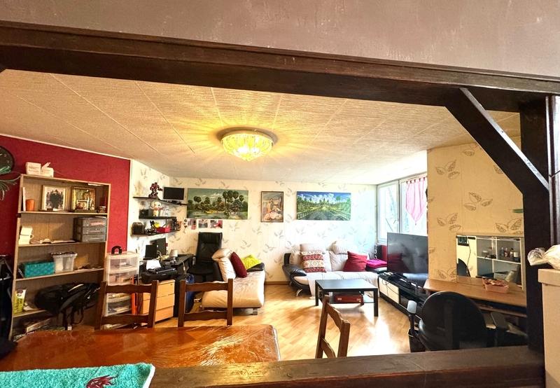 Appartement ancien - 87 m² - 5 pièces