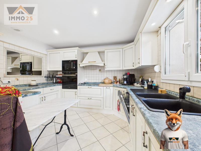 Maison - 153 m² - 8 pièces