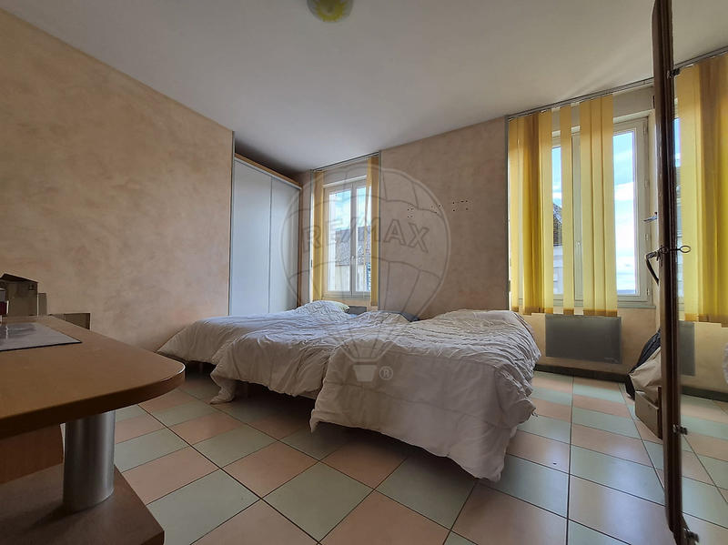 Immeuble - 132 m² - 6 pièces