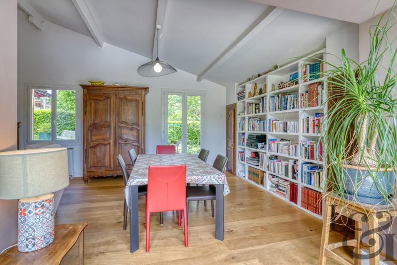 Maison - 120 m² - 5 pièces