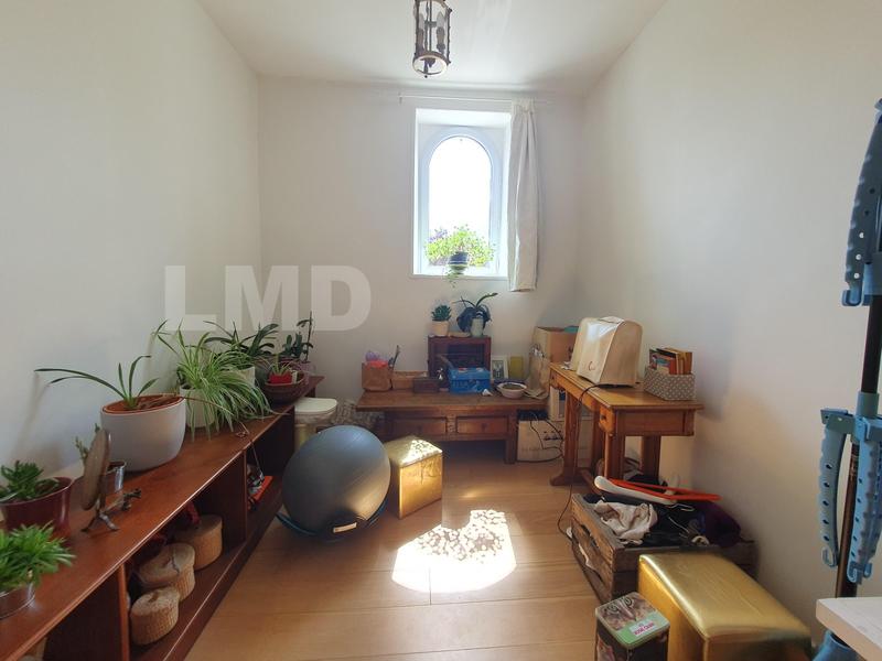 Propriété - 298 m² - 10 pièces