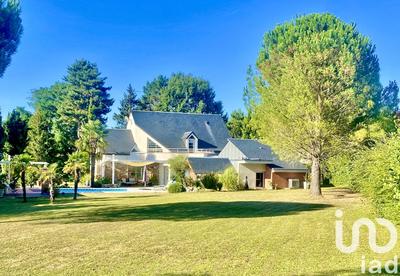 Maison de maîtres - 210 m² - 7 pièces