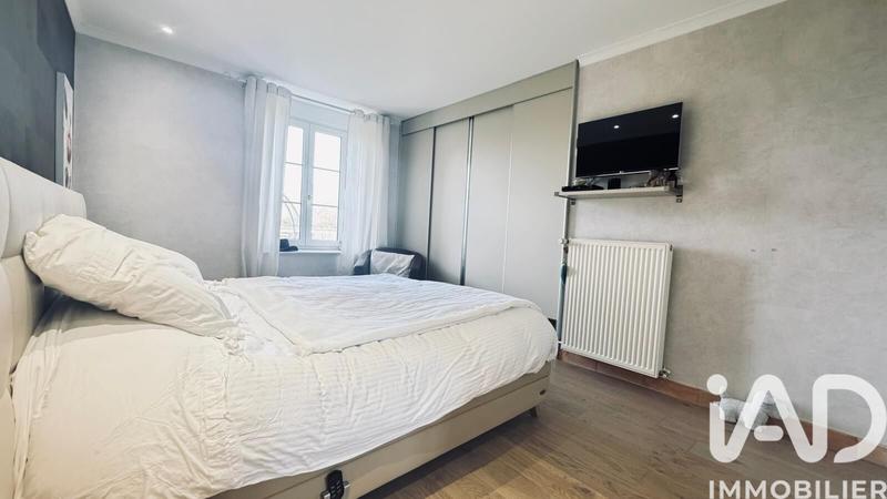 Maison - 200 m² - 6 pièces