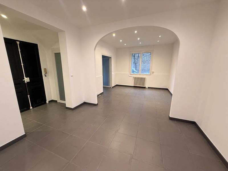 Appartement - 82 m² - 3 pièces