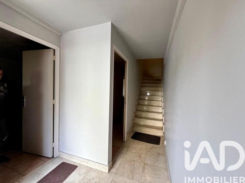 Maison - 141 m² - 8 pièces