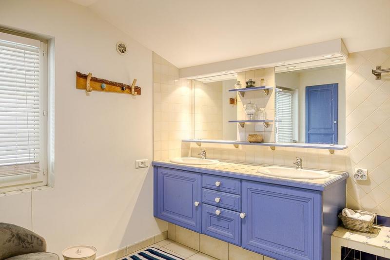 Villa - 210 m² - 7 pièces