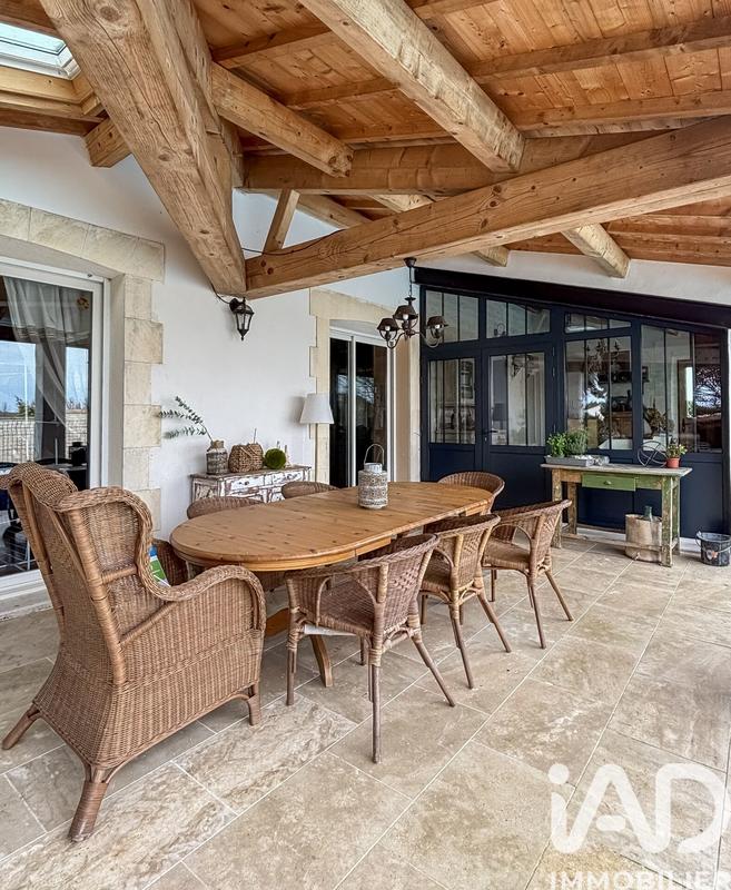 Maison - 297 m² - 11 pièces