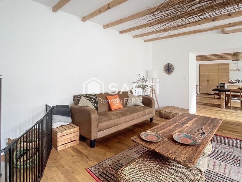 Maison - 255 m² - 9 pièces