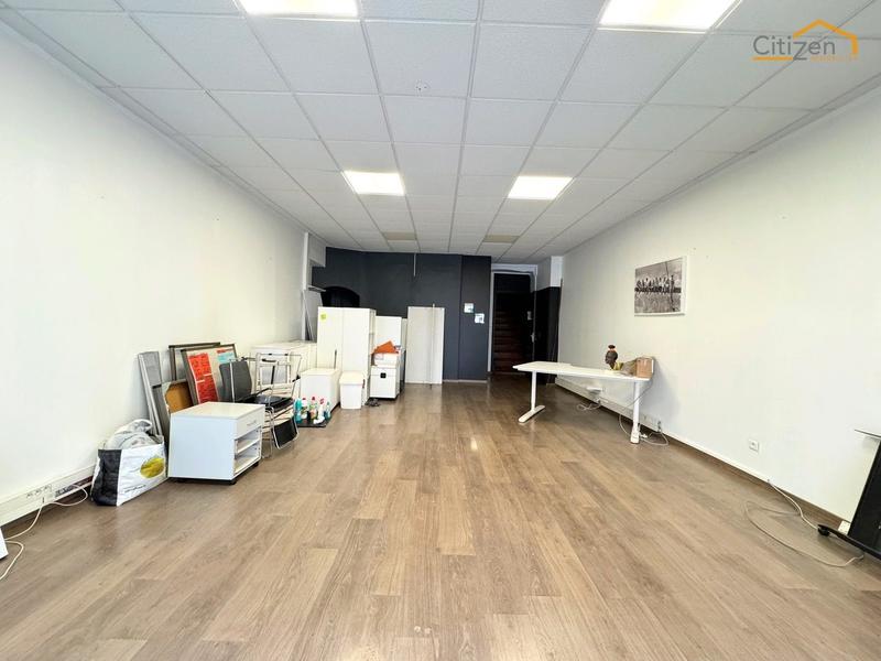 Local commercial - 118 m² - 4 pièces