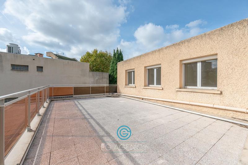 Appartement - 127 m² - 5 pièces