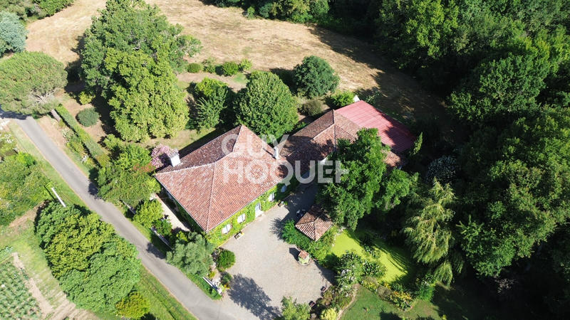 Maison - 171 m² - 6 pièces