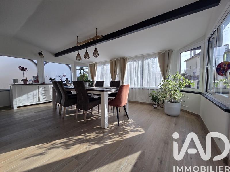 Maison - 120 m² - 5 pièces