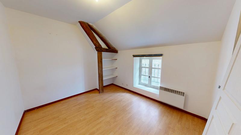 Maison - 214 m² - 7 pièces