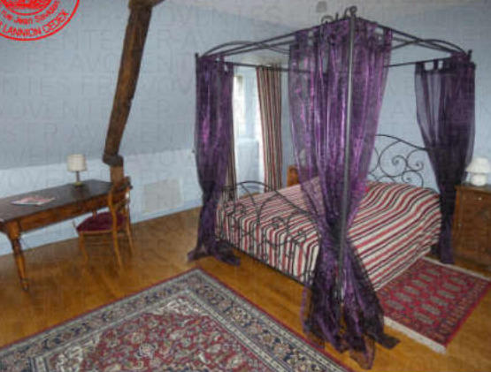 Propriété - 451 m² - 29 pièces