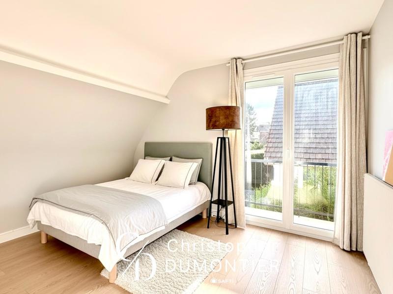 Maison - 172 m² - 9 pièces