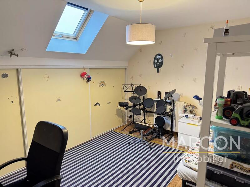 Maison de village - 200 m² - 8 pièces