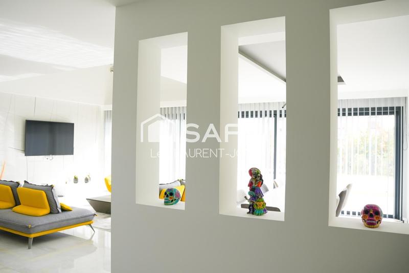 Maison - 237 m² - 7 pièces